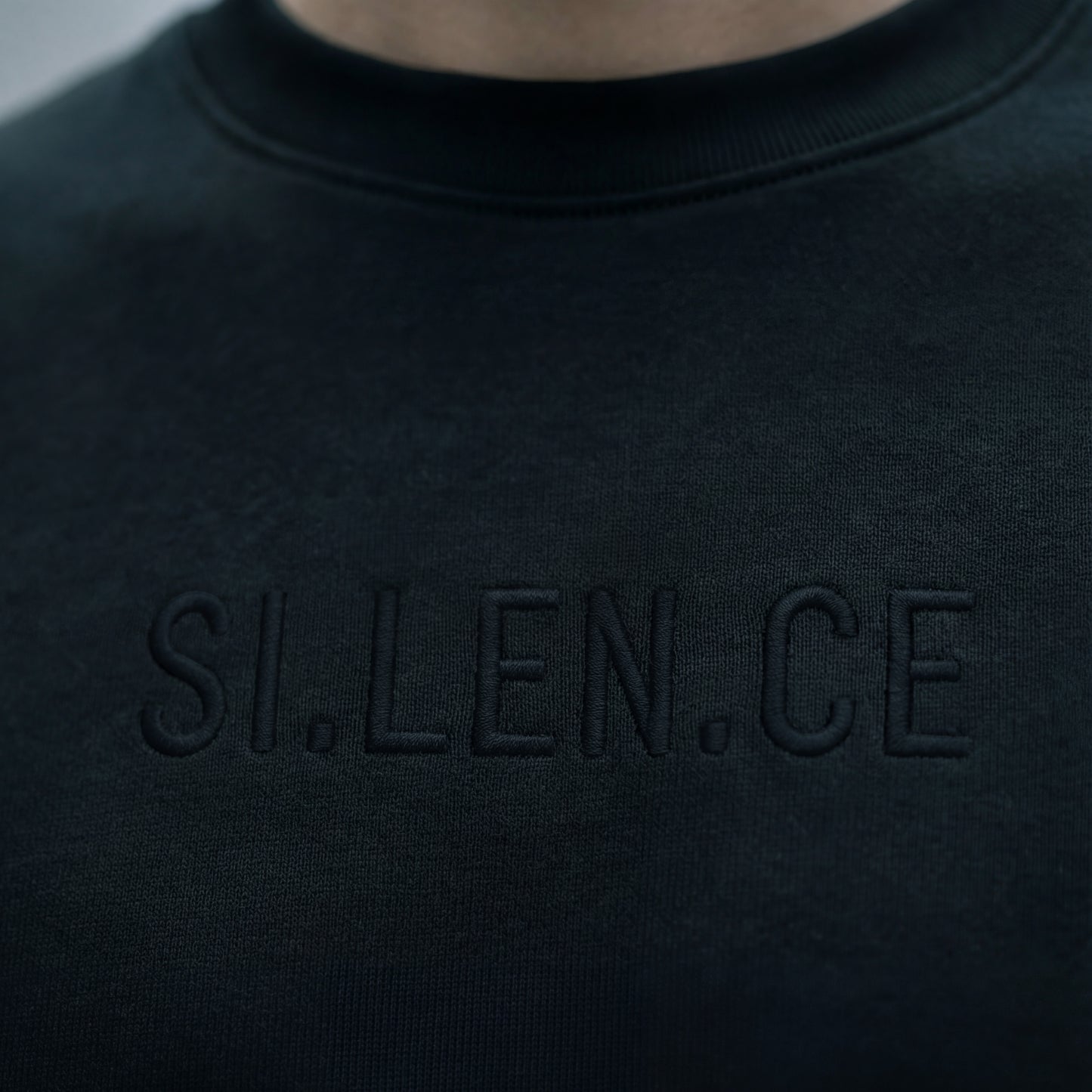 SI.LEN.CE – Sweater