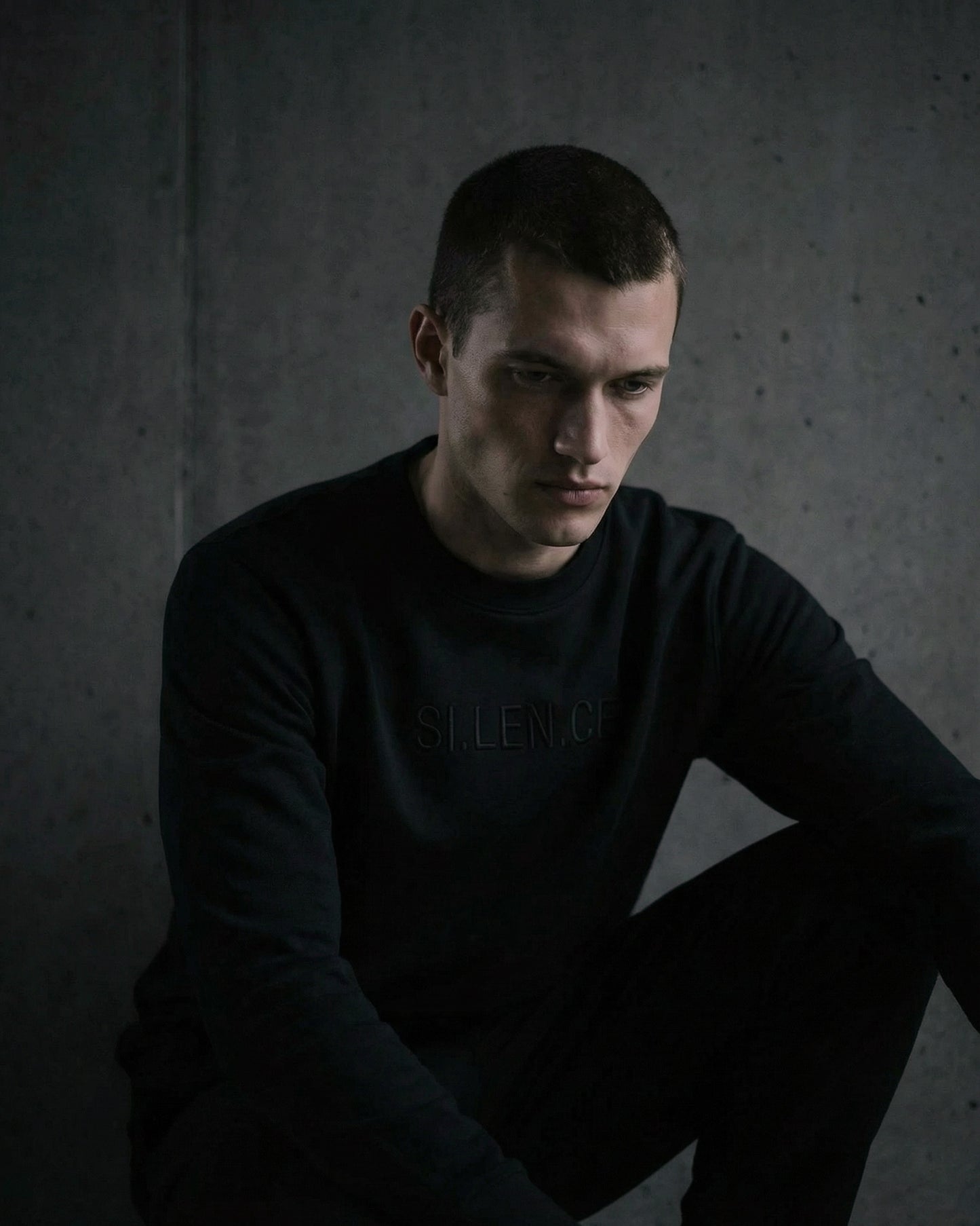 SI.LEN.CE – Sweater